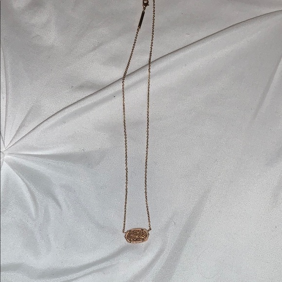 kendra scott gold necklace - Picture 2 of 2